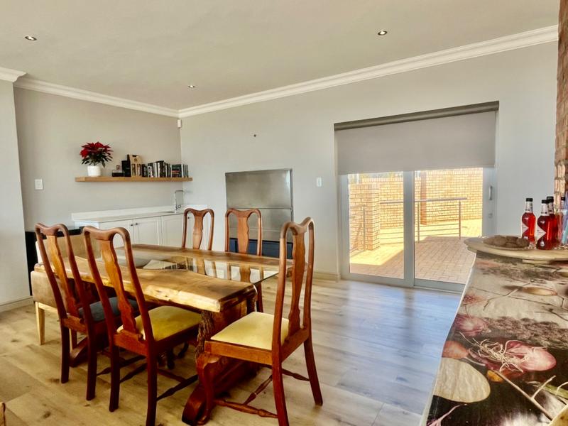 4 Bedroom Property for Sale in Hartenbos Heuwels Western Cape